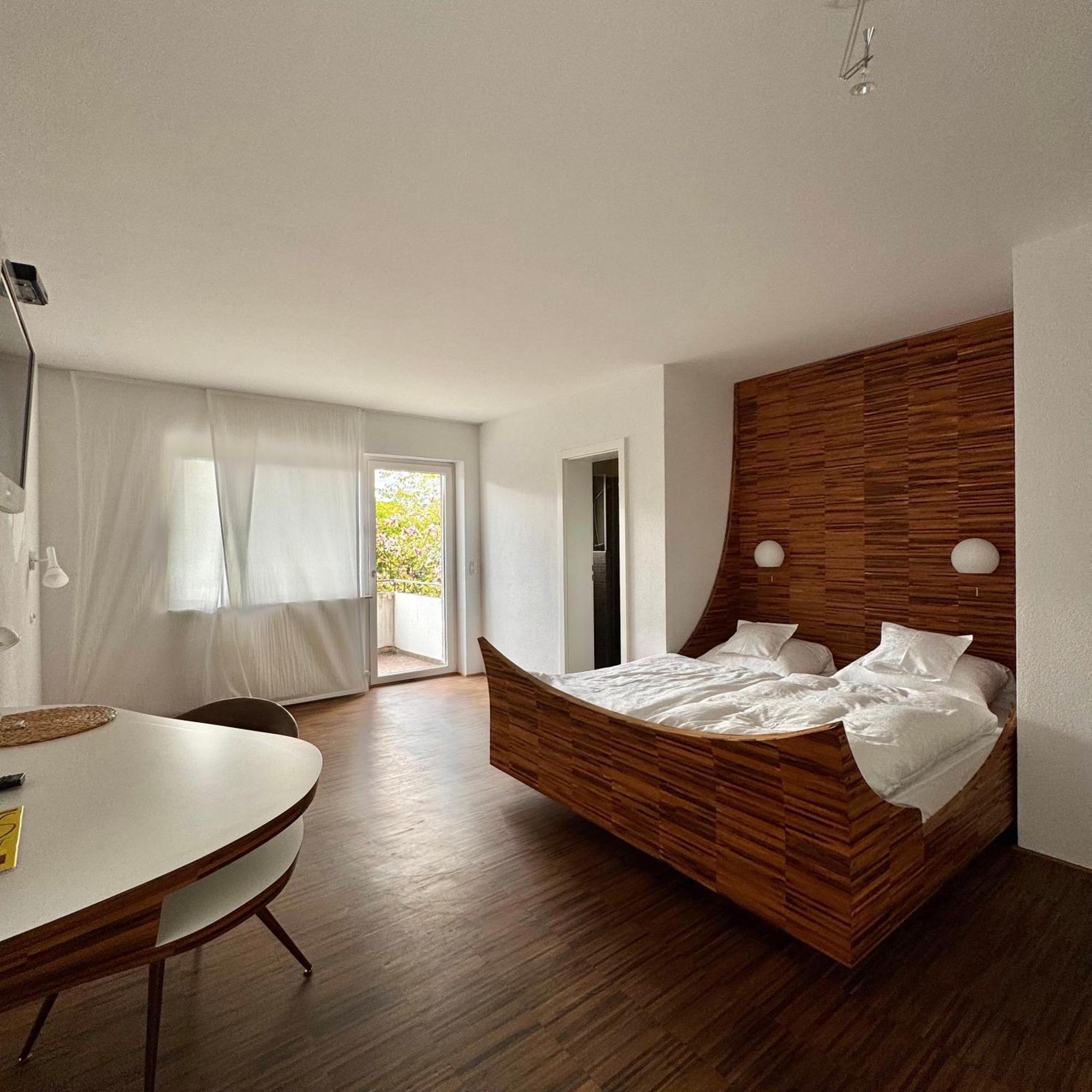 Hotel Milu Ludwigsburg Bagian luar foto