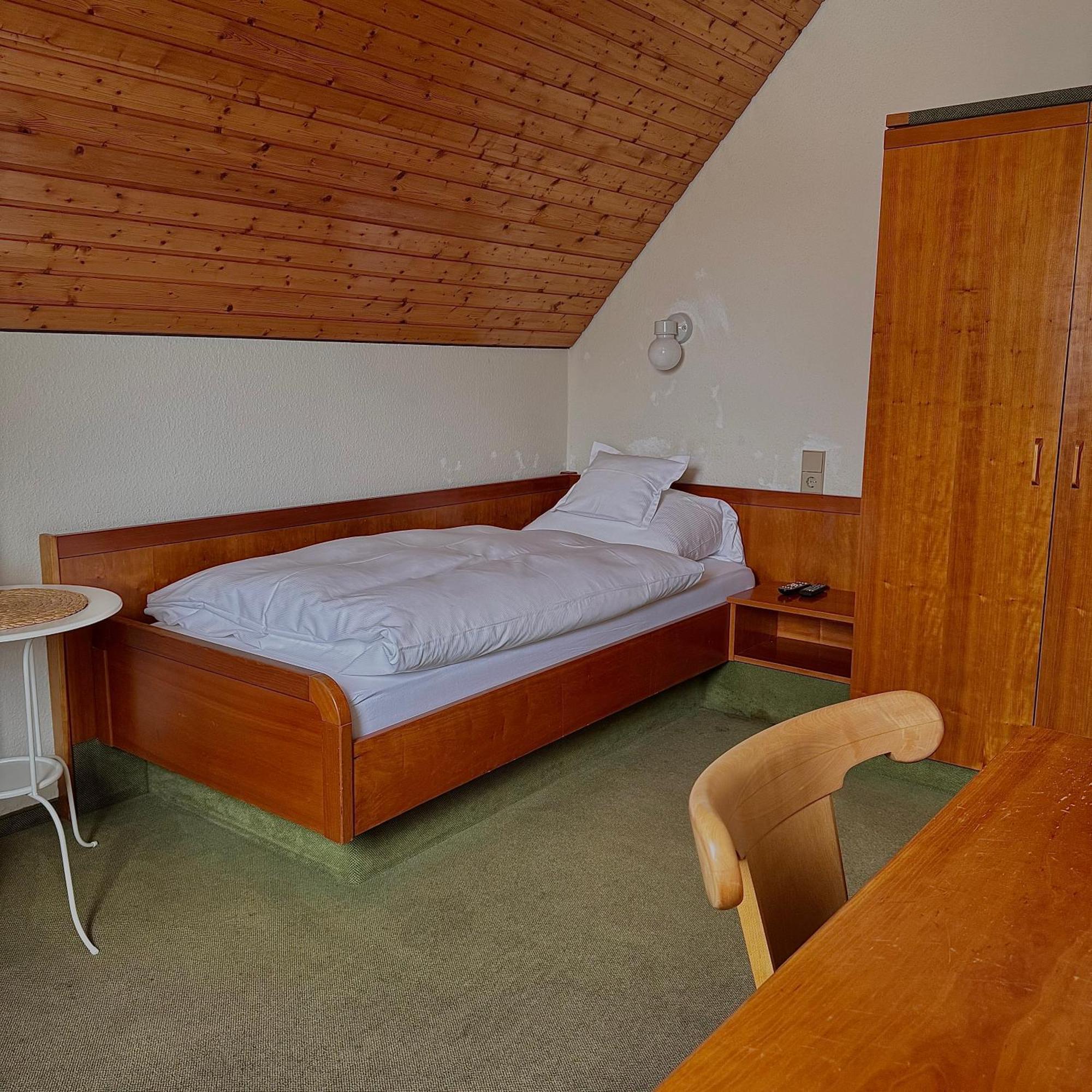 Hotel Milu Ludwigsburg Bagian luar foto