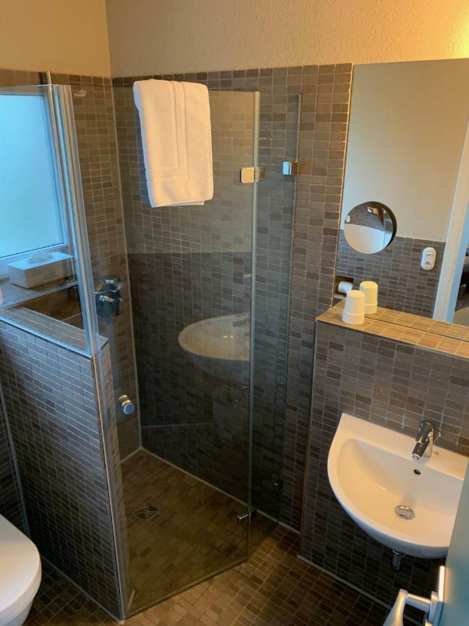 Hotel Milu Ludwigsburg Bagian luar foto